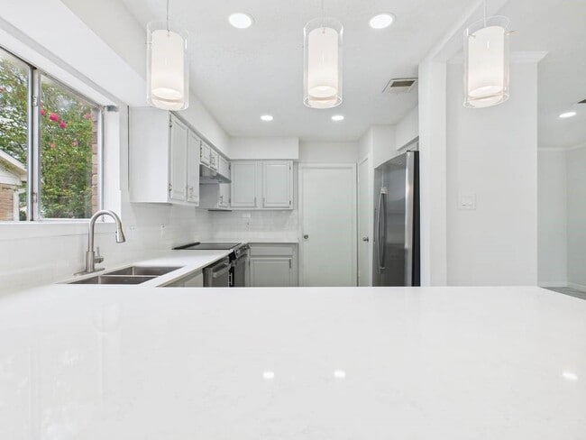 Photo - 506 Coppersmith Dr