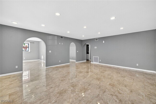 Photo - 1303 SW 16th Terrace Unit 101