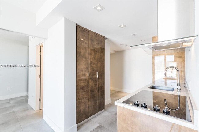 Photo - 2829 Indian Creek Dr Unit 601