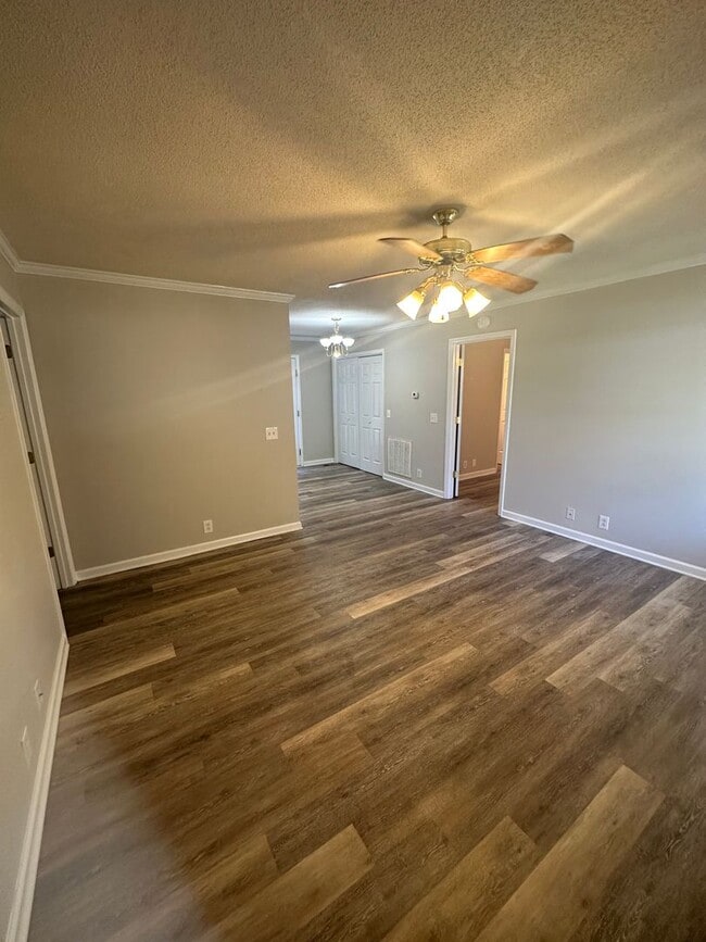 Photo - Cute 2 Bed 2.5 Bath House Near MTSU!