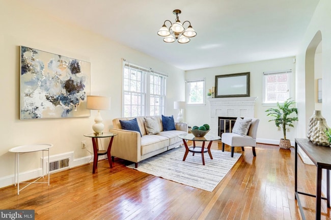 Building Photo - 1807 41st Pl SE