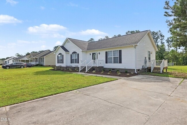 148 Clearwater Dr