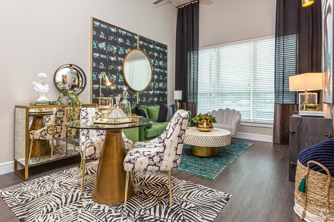 1 BR, 1 BA - 734 SF