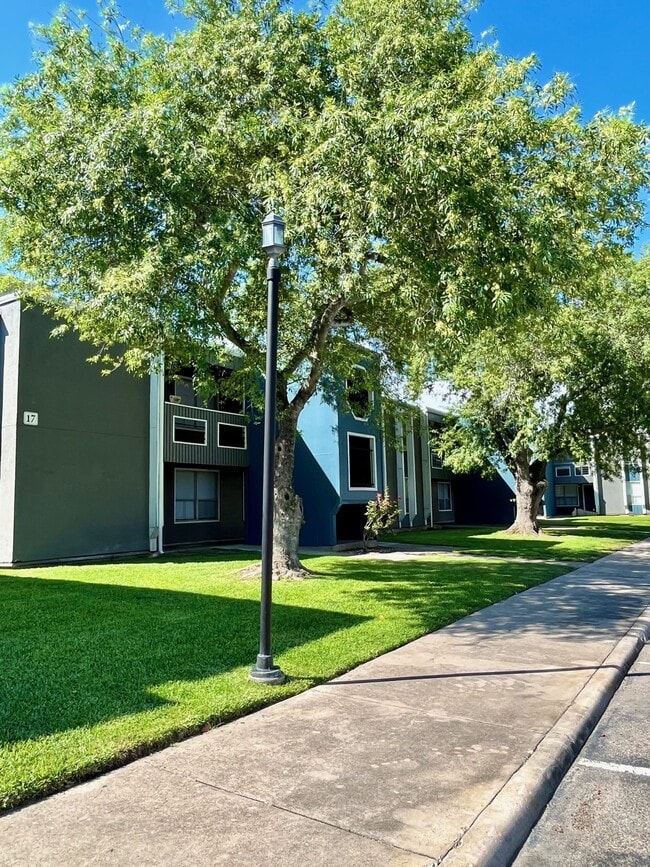 Aventine Apartments