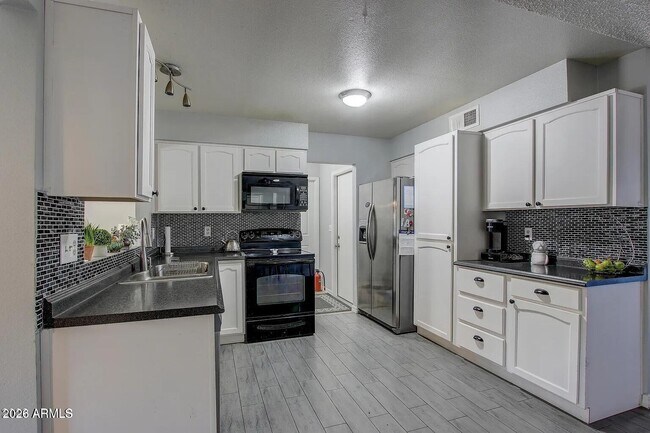 2755 East Michigan Ave