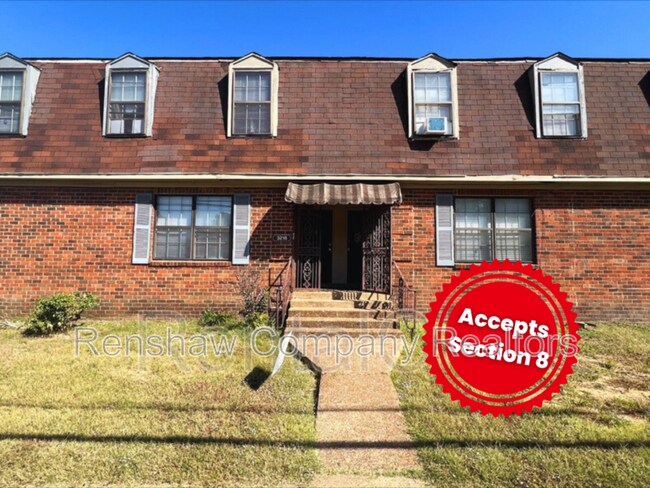 Photo - 3216 S Mendenhall Rd Townhome