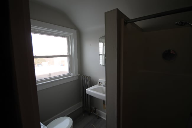 Photo - 609 Fry St Unit 8