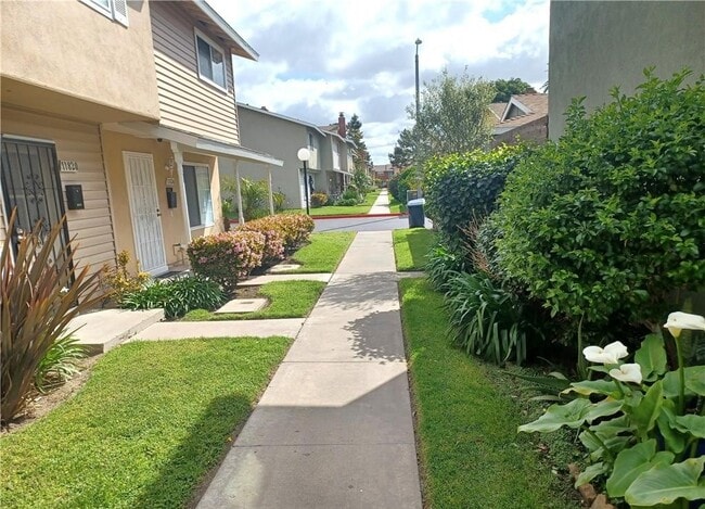 Photo - 11820 Gloxinia Ave