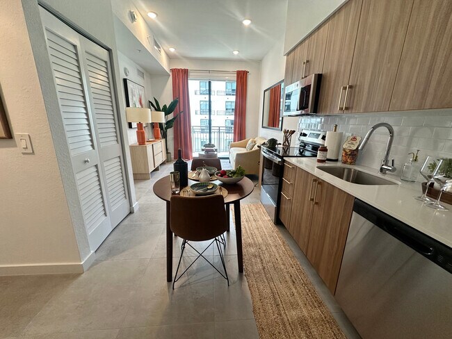 Photo - 1919 Washington St Unit A1