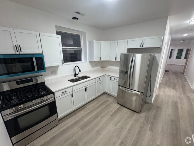 Building Photo - 8044 S Maryland Ave Rental