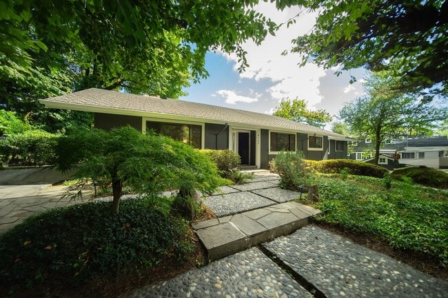 Photo - Greenleaf House: A Sustainable and Eco-Friendly Home!