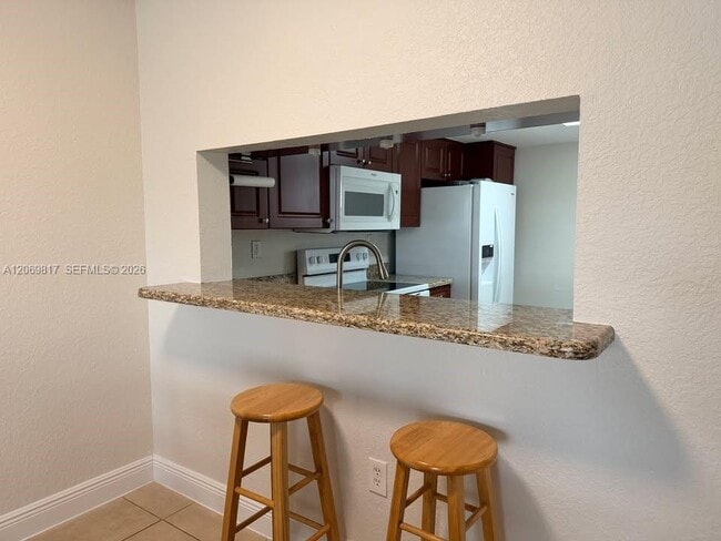 Photo - 721 SW 113th Way Unidad 721