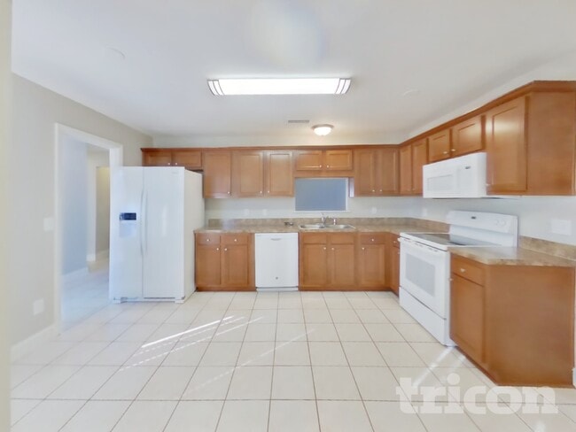 Photo - 1734 Alder Dr