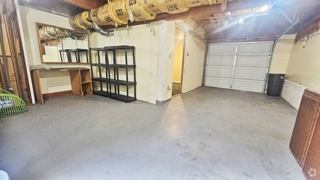 Building Photo - Charming 3 Bed 2.5 Bath Home in Newcastle