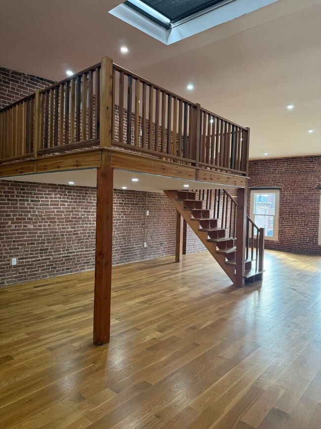 Photo - 194 Broadway Unidad 2 3rd floor