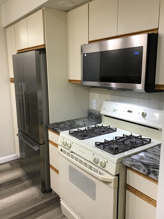 Photo - 210 Brook Village Rd Unit 26