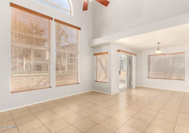 Photo - 418 S Sunrise Dr