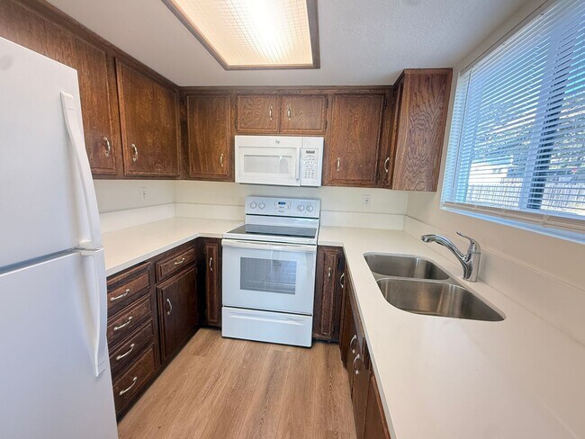 Photo - 110 Cuyama Ave