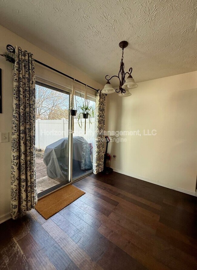 Photo - 5705 Mountain Top Pl