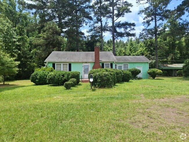 Building Photo - Quiet Country Living Rental