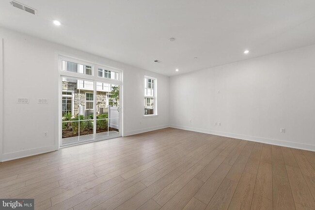 Photo - 11106 Donatello Dr