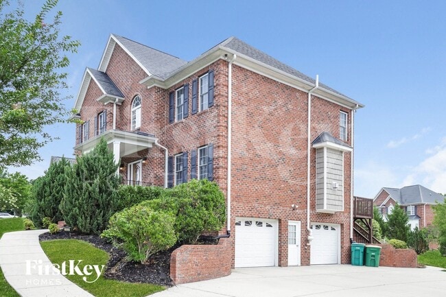 Photo - 940 Boyer Dr