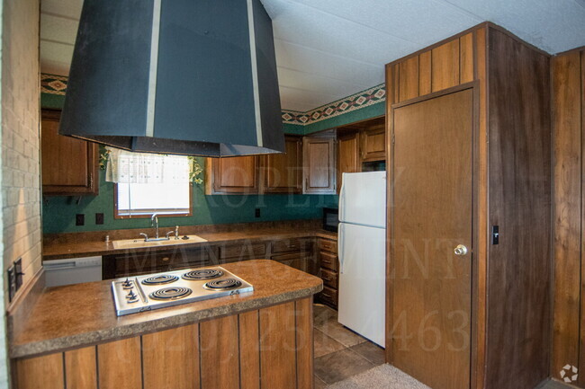 Building Photo - 3 Bedroom 2 Bath Rental