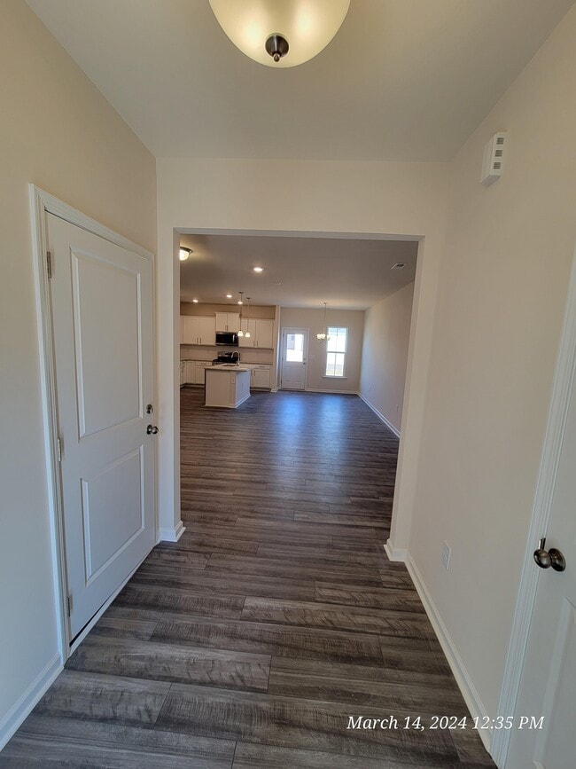 Photo - 424 Glen Clova Dr