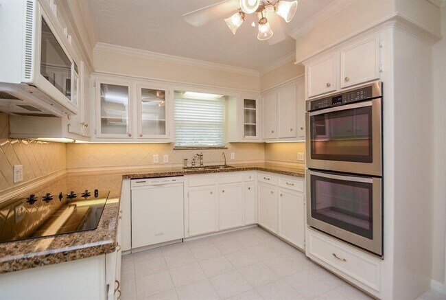 Photo - 6702 Moccasin Bend Dr