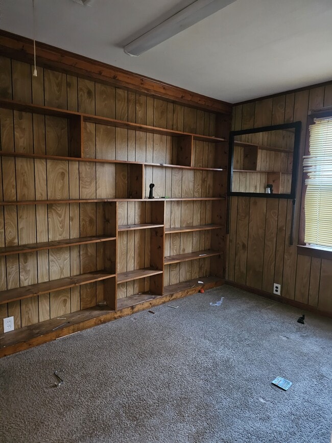 Photo - 105 Rutland Cir