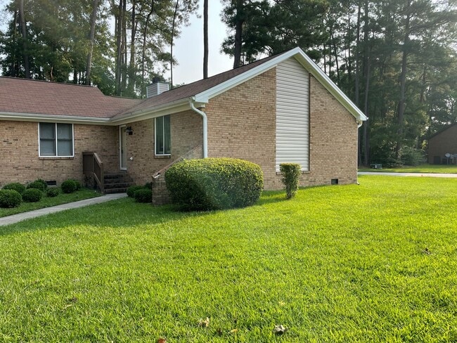 Charming 2 Bed, 2 Bath Triplex in Fayettev... - Charming 2 Bed, 2 Bath Triplex in Fayettev... Casa