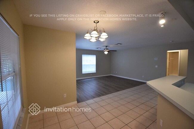 Photo - 147 Quiet Oak Ct