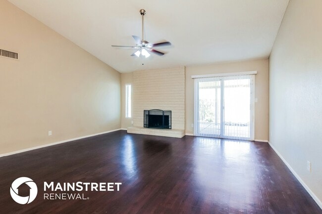 Photo - 16422 N 66th Dr