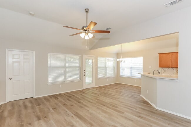 Photo - 1302 Hidden Glade Dr