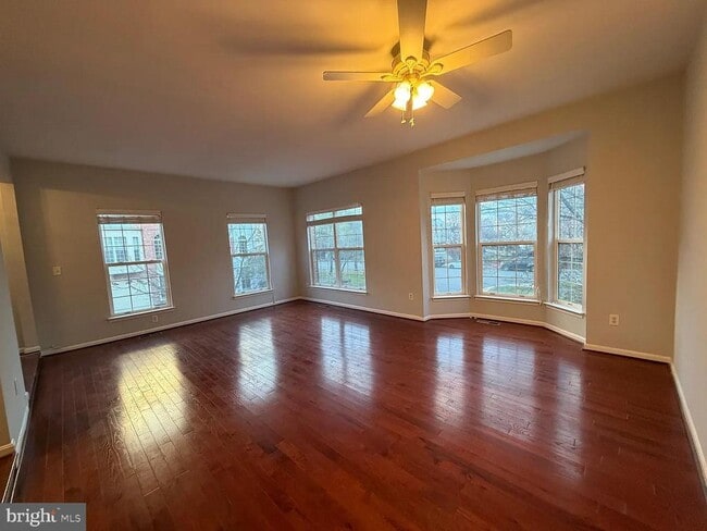 Photo - 6641 Creek Point Way