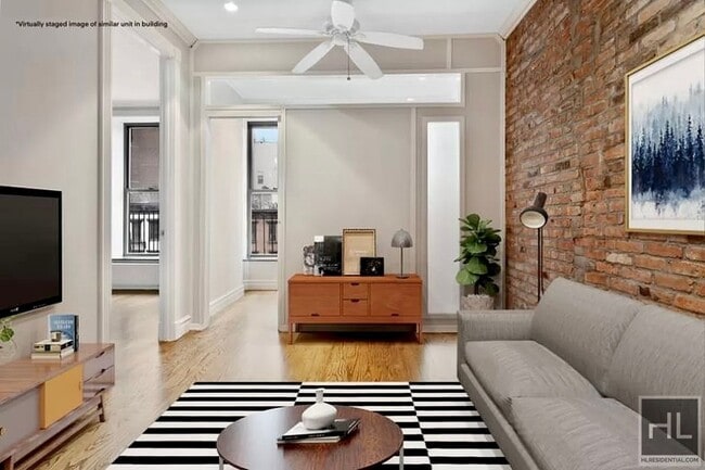 Building Photo - E 13TH ST. Unit 3E