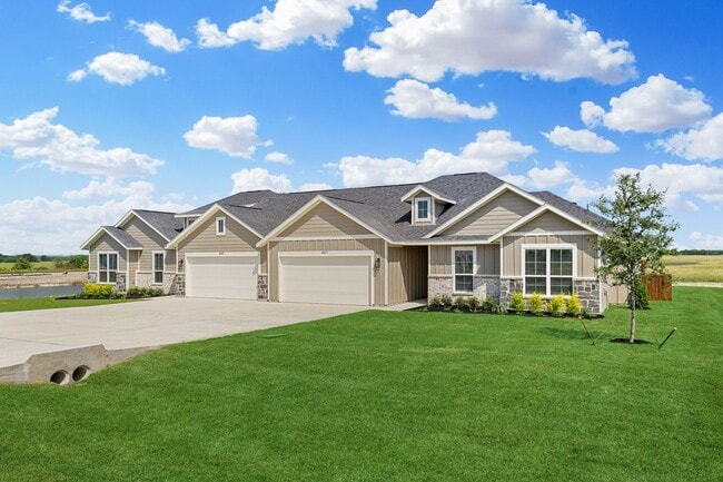 Photo - EDGEWOOD ESTATES NOW PRE-LEASING! LUXURIOUS DUPLEX LOCATED ON 1-ACRE LOT IN MIDLOTHIAN, TX!