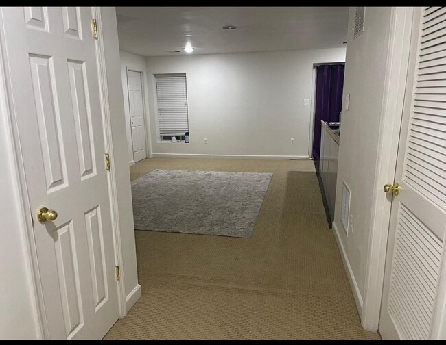 Photo - 100 Davidson St