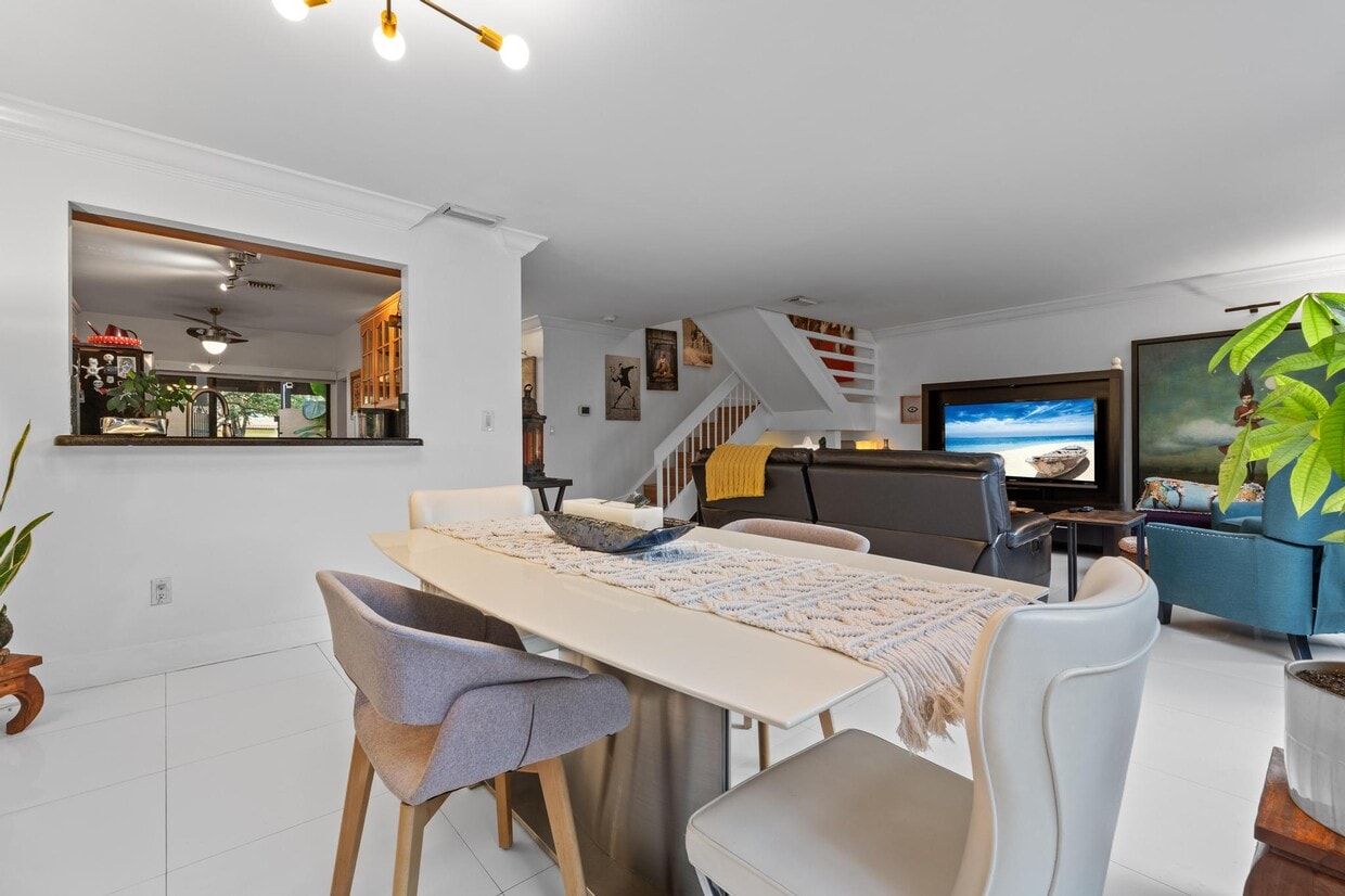 Photo - 9809 Costa del Sol Blvd (Doral, FL)