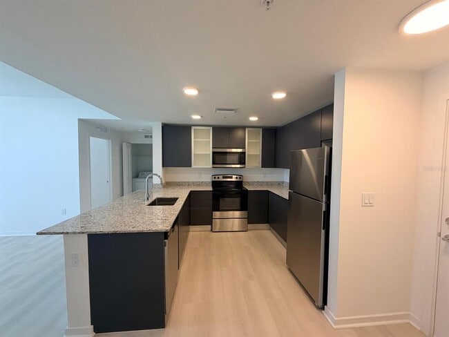 5563 Millennia Park Dr Unit 506