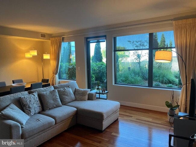 Photo - 4101 Albemarle St NW Unit 305