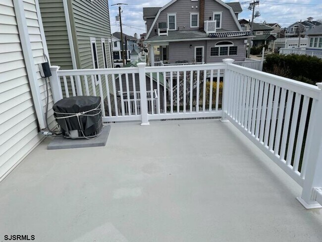 Photo - 61 Simpson Rd