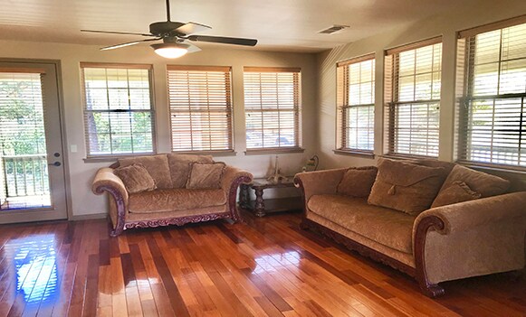 Photo - 966 Coyote Cir