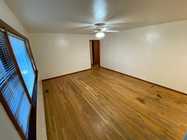 Photo - Crestview Three Bedroom House with Garage