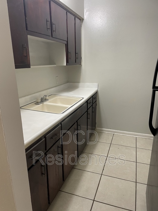 Building Photo - 4119 E Linebaugh Ave. Unit Apt 706