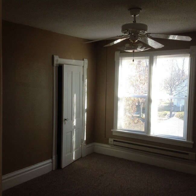 Photo - 602 2nd St SW Unit Apt #2