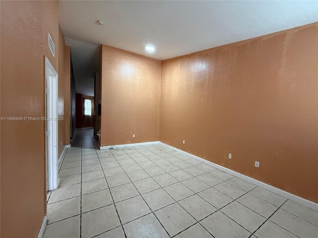 Photo - 2811 SE 17th Ave Unit 206
