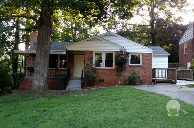 Building Photo - 206 Von Hollen Dr