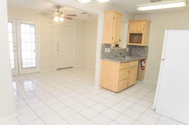 Photo - South Pointe Apts