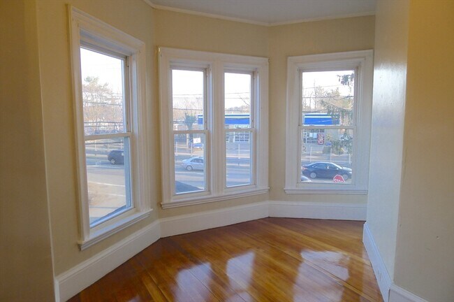 77 Hartford St Unit 2
